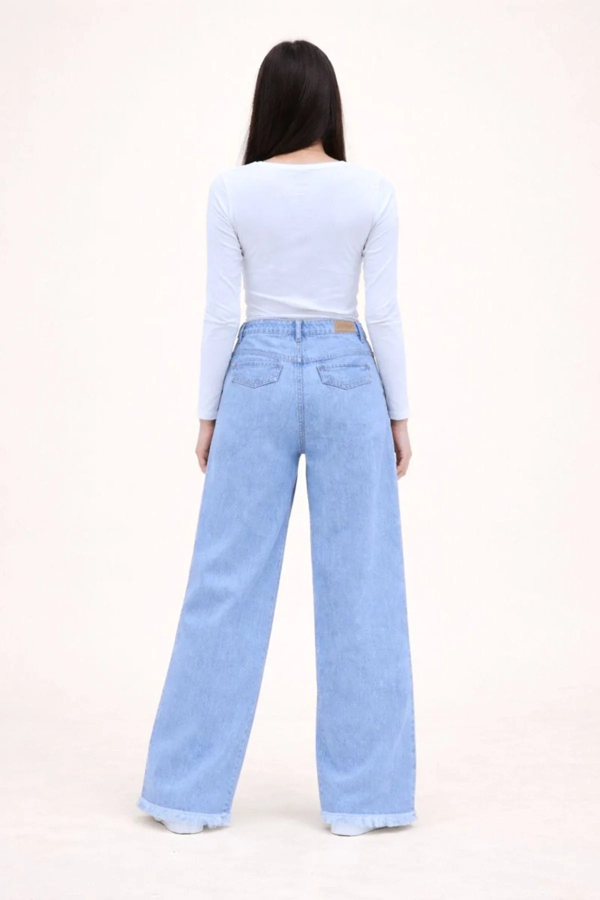 Women's Light Blue Wide-Leg Jean with Frayed Hems and Pockets