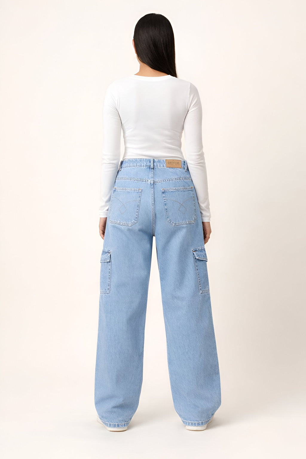 6 Pockets Mid-Light Blue Baggy Cargo Jean